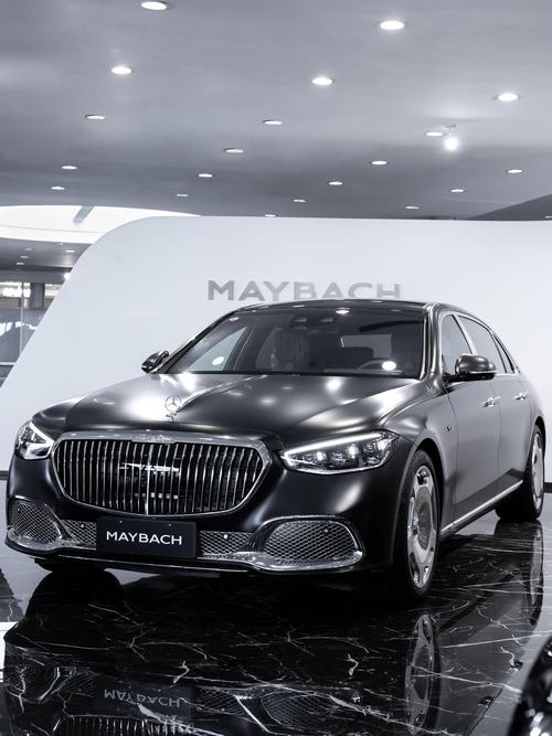 佛山84岚图汽车的售后服务让用户无忧出行，迈巴赫未来的豪华车趋势